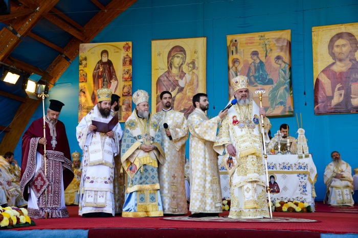 PF Parinte Patriarh Daniel, impreuna cu IPS Mitropolit Dionisie de Corint