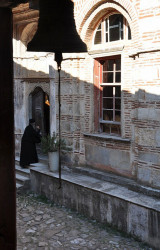 Hilandarac 
улазак у храм 
2013-10-06 17:14:35