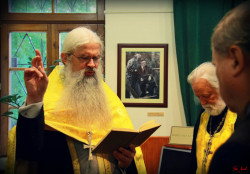 Sebul 
Благодарственный молебен в «Доме А.Ф. Лосева» 1 
2013-10-09 15:26:58