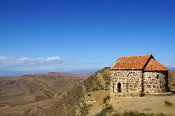 kucharm 
Cerkiew na granicy Gruzji z Azerbejdżanem 
2013-10-09 23:51:27