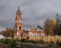 tolmargarita 
Поздняя осень в монастыре 
81 
2013-11-02 11:32:07