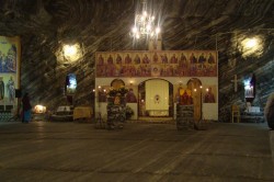Diandra 
Biserica din salina Ocnele Mari 
87 
2013-11-02 21:59:34