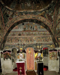 cristiangeorge 
Biserica veche din zid din comuna Domnești - Argeș (1828)  - catapeteasma. 
2013-11-02 23:15:01