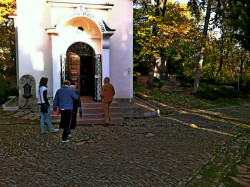 Nikolaj_BG 
На влизане в храма 
2013-11-03 14:04:11