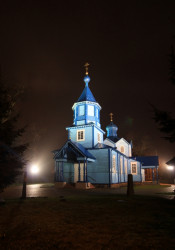 jarek1 
Orthodox church in Narew by night 
2013-11-23 13:32:43