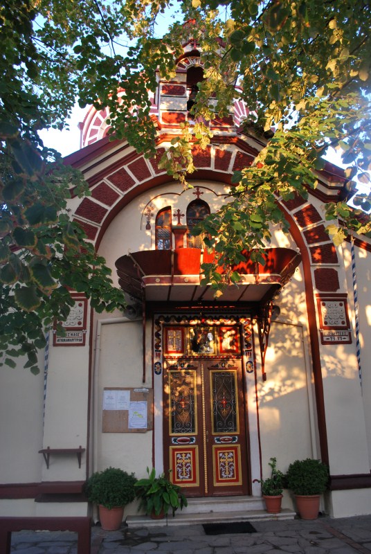 Црква у Арнеи