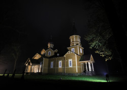 jarek1 
Orthodox church in Nowa Wola by night  
2013-12-15 23:02:41