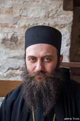 Djole 
Oтац Методије Хиландарац-игуман Свете Српске царске лавре Хиландара 
96 
2014-01-02 07:22:07
