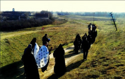 ursache 
De praznicul Botezul Domnului, la manastirea Cebza 
2014-01-11 13:36:23