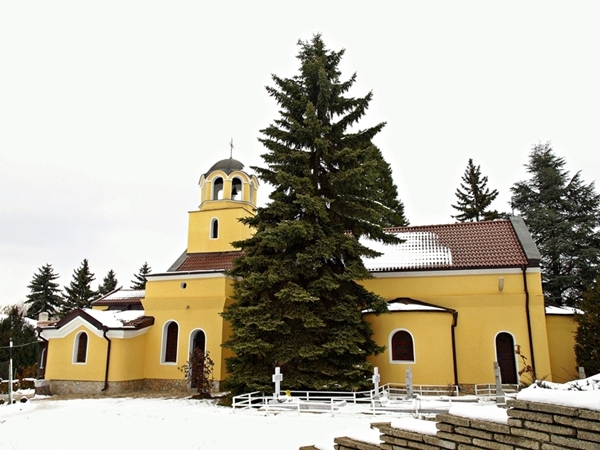 Църката в дървенишки манастир 