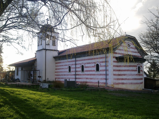 Църква ”Свети Георги” (1873) – село Долни Лозен, България.