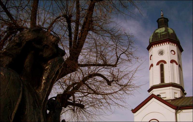 Црква Покрова Пресвете Богородице - Лозница