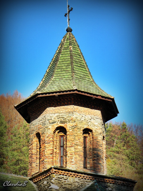 Turlă - Mănăstirea Prislop