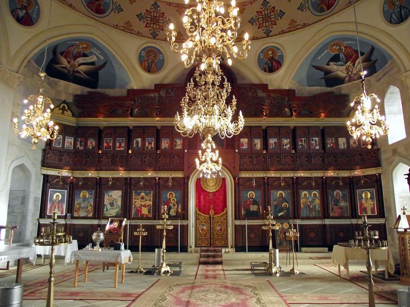 храм "Успение Богородично" 