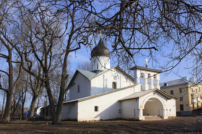 Храм