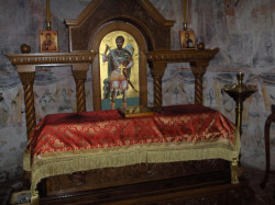 joanikije 
Мошти Св. Теодора Тирона - Манастир Хопово  
2014-03-01 23:41:13
