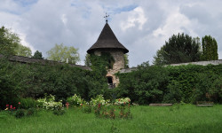 bogdan 
Mănăstirea MOLDOVIŢA -6 
2014-03-26 09:08:38