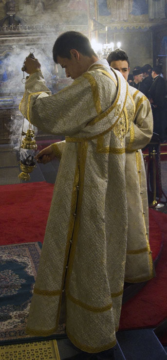 Олтарник