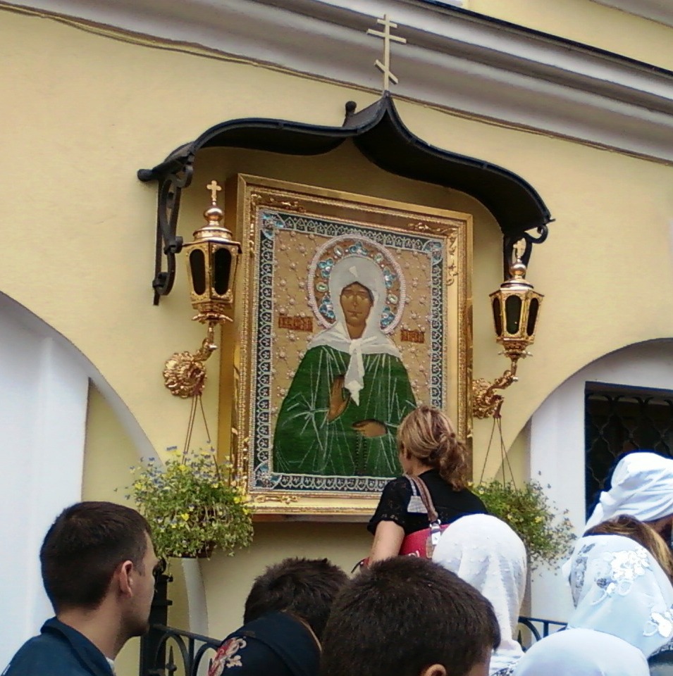 Închinare la icoana Sfintei Matrona 