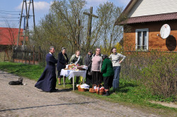 lukasz 
Ktoś jeszcze idzie 
2014-04-22 22:10:22