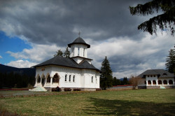 Florina 
Manastirea Izvorul Muresului 
78 
2014-05-04 19:56:47