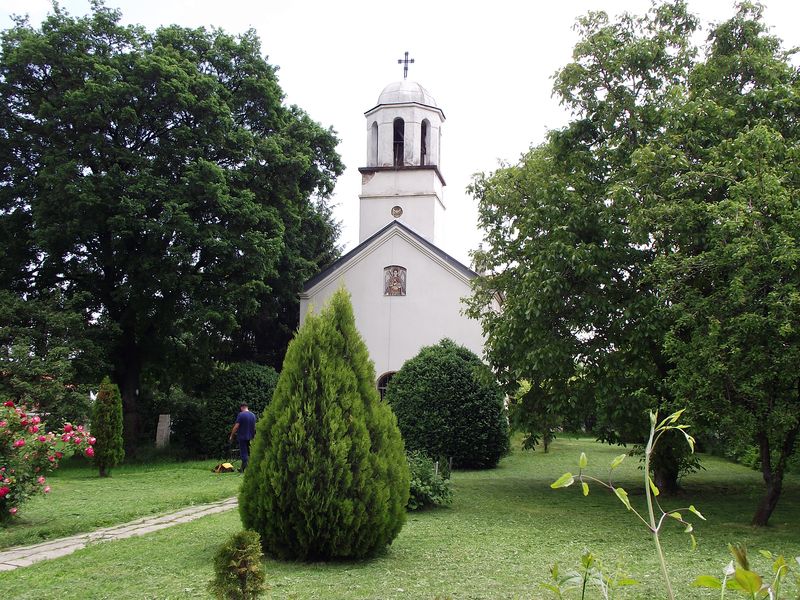 храм "Св. арх. Михаил" – кв. Симеоново