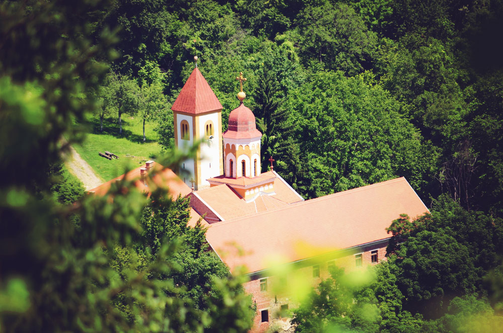 Manastir Orahovica