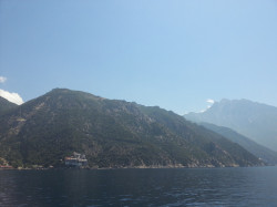 worek 
Mount Athos. Osiou Gregoriou monastery. 
2014-07-15 22:41:09