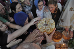AleksaSrbin 
слава Богородице Тројеручице 3 
2014-07-25 12:07:19