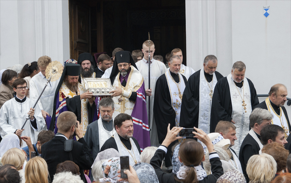 Relikwie Życiodajnego Krzyża Pańskiego i dłoni św. Marii Magdaleny