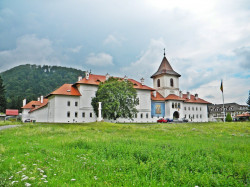 Teodora_Clau 
Mănăstirea Brâncoveanu - Sâmbăta de Sus 
2014-08-10 07:54:48