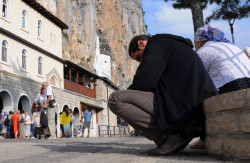 sapuric 
MANASTIR OSTROG - DETALJ 
2014-08-25 12:45:24
