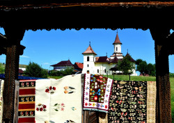 elenalylian 
Biserica satului Manastirea Humor 
2014-09-03 06:45:07