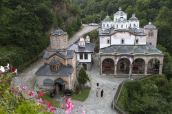 mmm 
Осоговски манастир 
81 
2014-09-06 07:39:53
