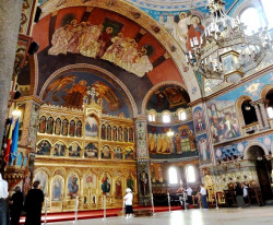 cristiangeorge 
Catedrala ortodoxa din Sibiu - catapeteasma 
2014-09-06 20:53:34