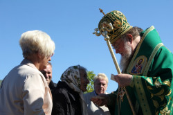jarek 
After the fest in Odrynki. Metropolitan Savva talks to an old woman... 
2014-09-15 21:58:09