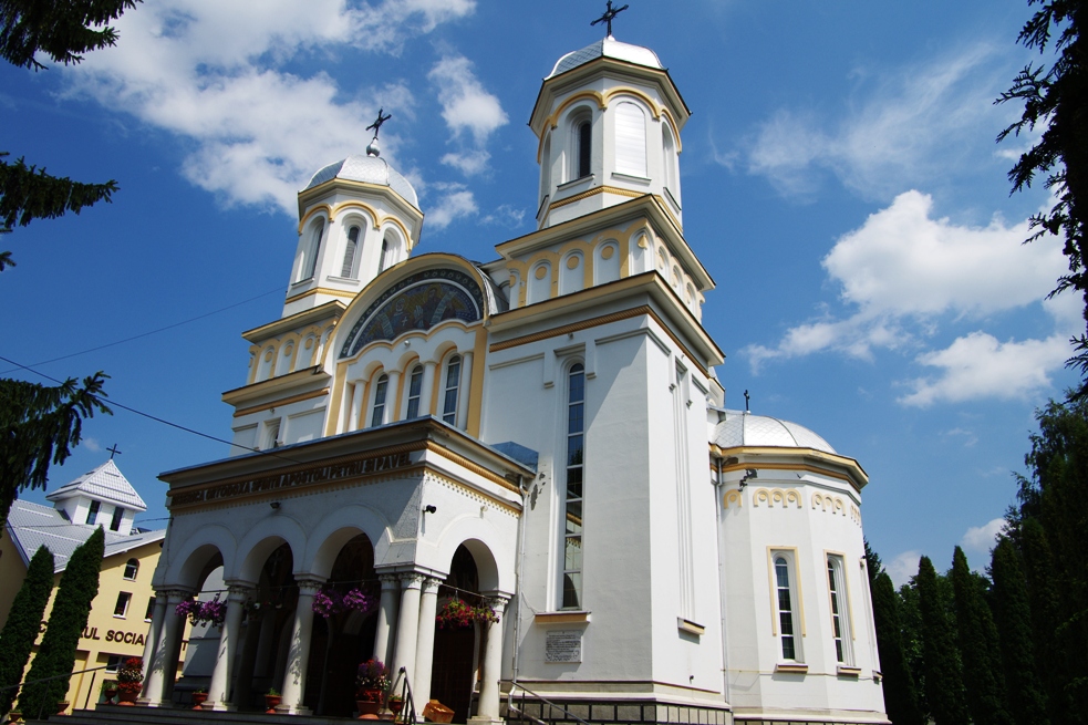 Biserica Sfintii Apostoli Petru si Pavel, Brasov
