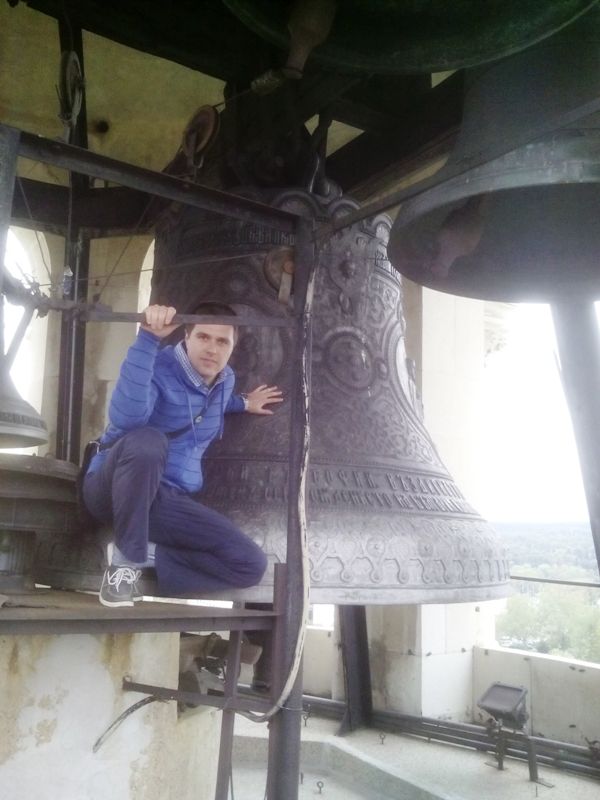 Голямата камбана на църквата “Свети Александър Невски” – 12 000 килограма!