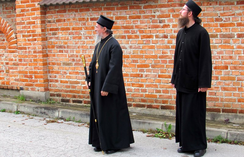  U istom pravcu....