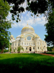 jarek1 
St. Nicholas Marine Cathedral in Kronsztadt 
2014-10-14 21:39:03