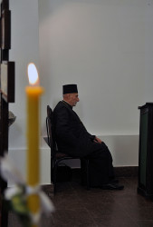 AleksaSrbin 
у молитви 
57 
2014-10-29 14:00:45