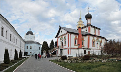 tolmargarita 
Свято-Троицкий Ново-Голутвин женский монастырь 
2014-11-01 21:53:00