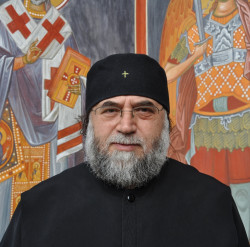 AleksaSrbin 
отац Михаило 
69 
2014-11-05 14:30:05