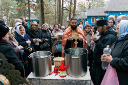 Aimilianos 
Водосвятный молебен 
2014-11-08 18:33:19