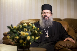 Tomek 
Przeor monasteru Simonopetra - ihumen Elizeusz 
2014-11-11 19:07:40