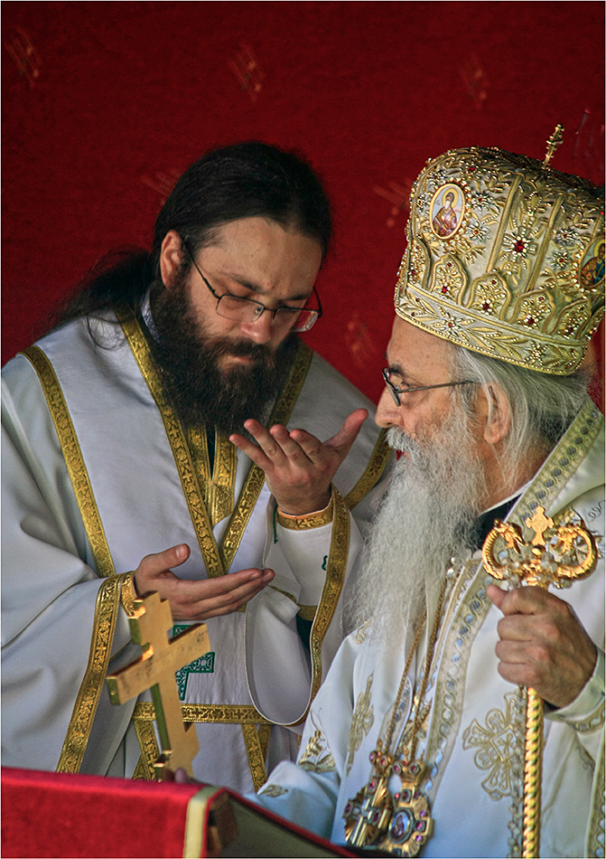 Bishop and diacon - Епископ и ђакон