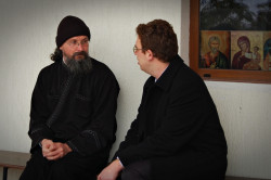Pisoias 
Me and my priest 
2014-12-09 08:28:32