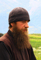 jarek1 
Monk from Mestia... 
2014-12-20 11:03:08