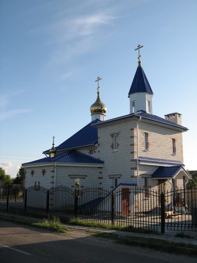 Церковь в честь иконы "Всех скорбящих Радость" в Лопатино