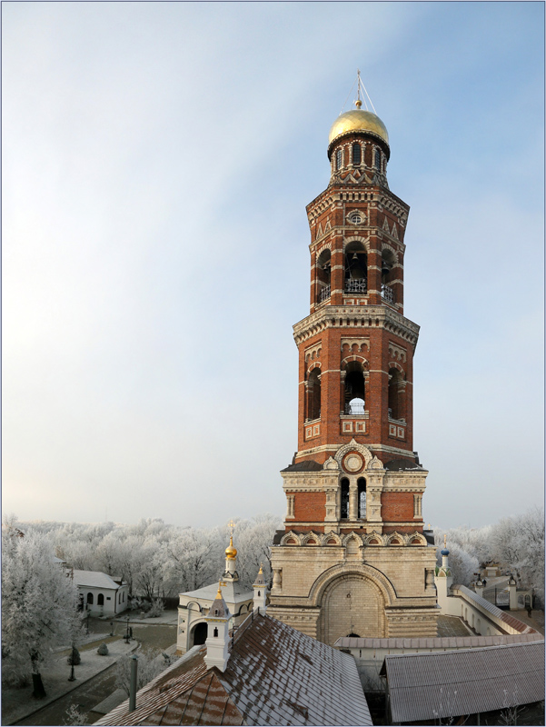Колокольня  Иоанно-Богословского монастыря